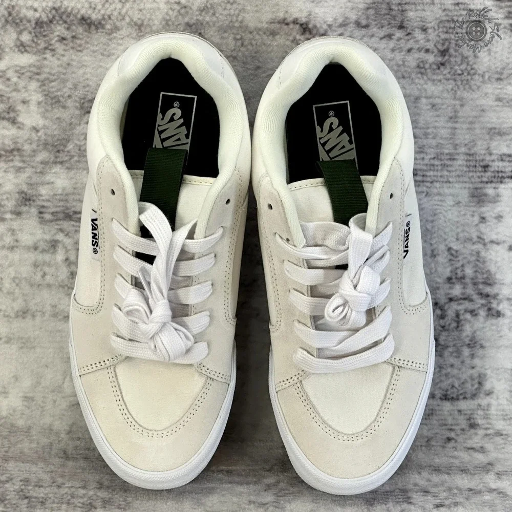NIB - Vans Chukka Push 
